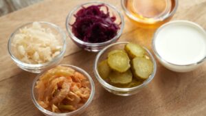Apple or probiotic vinegar: which one is the best for the microbiota? The opinion of our dietician
