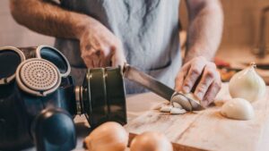 We (finally) found the solution to no longer cry when we cut onions!