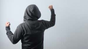 Deprived and without support, parents file a complaint against their autistic teenager, which has become violent