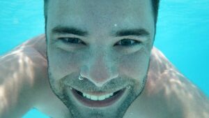 Is opening your eyes underwater? It depends on where you swim according to Dr. Kierzek