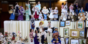 Relaxing and cathartic, when doll houses fascinate adults