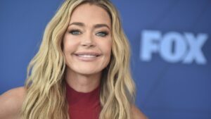 The implants of this famous actress explode in full filming. The opinion of a surgeon
