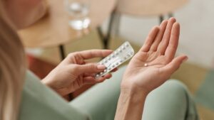 The pill classified carcinogen like alcohol and tobacco: info or intoxication? Decryption of a gynecologist