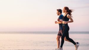5 outdoor sports to lose weight effectively this summer