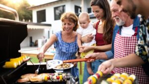 Barbecue, carcinogenic substances also go through the skin: how to protect yourself