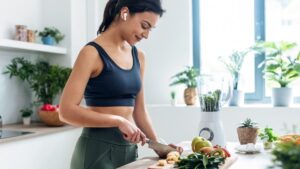 Can we eat the skin of summer fruits and vegetables? An expert responds