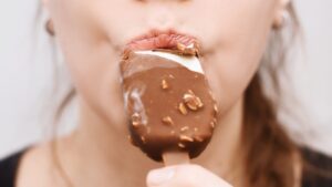 Chocolate ice cream: the expert decided, here is the best on the shelves