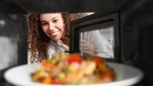 Do not make this error anymore: these 5 foods should never be reheated, according to a specialist