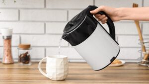 Hot water: the health drink that you may underestimate