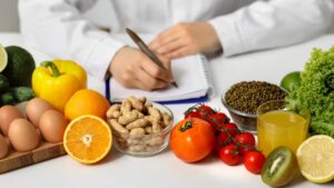 I am a doctor, and these 3 foods help me stay slim while reducing my risk of cancer