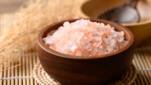 No, the Himalayan pink salt does not lose weight, according to our dietician