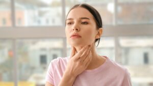 Thyroid cancer: the 6 signs not to be ignored ... at the risk of paying it very dear