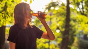 Heat wave: 4 things we all do to cool off but that are counterproductive