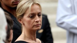 Resume work after mourning: the choice of Audrey Crespo-Mara analyzed by a shrink