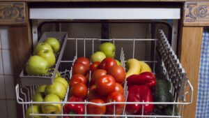Wash your dishwasher and vegetables, the Tiktok trend that worries experts