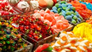 A Swedish study reveals that fruit juices are worse than occasional candies