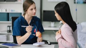 Beta -blockers after a heart attack: an alert study on an increased risk in women