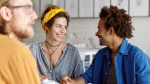Boyfriend Sickness: Be careful not to get too far away from your friends when you fall in love
