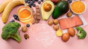Do you want to keep a brain young and alert? These 3 vitamins are essential according to a Harvard expert