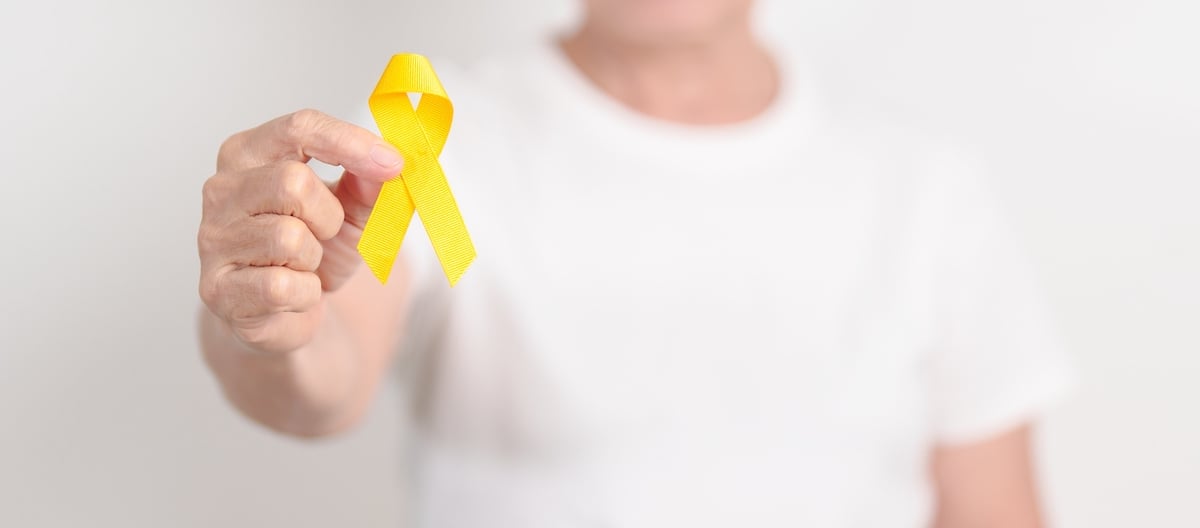 Homophobia, loneliness and institutional silence: a teacher committed suicide, symbol of a deep evil