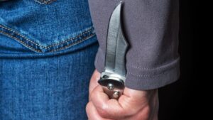 Professor stabbed in the Bas-Rhin: what explains the uncontrollable violence of these adolescents?