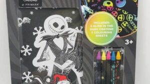 Sold throughout France, these phosphorescent coloring pencils include a chemical risk