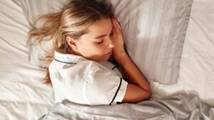 What if a red fruit became your secret to sleep better?