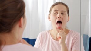 Could this aspect of your tongue reveal the first signs of Charcot disease?