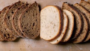 Bloating, difficult digestion: this bread recommended by a doctor makes the difference