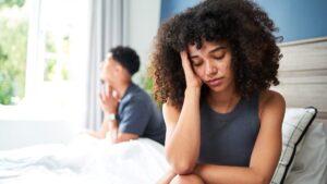 Couple insomnia: How to explain these "synchronized" night awakenings?