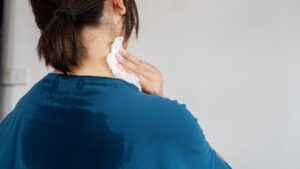 Do you think you eliminate your toxins by sweating? Dr. Kierzek answers you