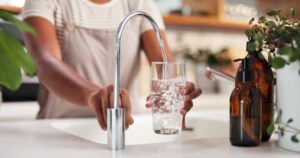 Drinking water: the State accused of inaction in the face of CVM, carcinogenic gas detected in our pipes