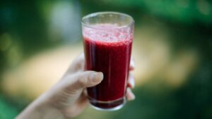 Researchers are taking a close look at it: this drink may have positive effects on blood pressure.