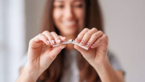 Smoking: why the French smoke less than before, according to Public Health France