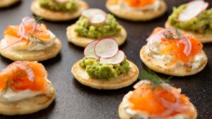 These blinis and toasts are top-rated by Yuka, for a healthier holiday appetizer