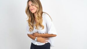 Transported in an emergency for an appendicitis, this young woman discovers in the hospital a reality which she did not expect