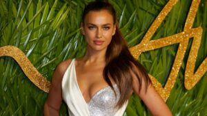 Adopted by Bella Hadid and Irina Shayk, this frozen ritual promises lifted skin as soon as you wake up