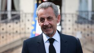 In prison, Nicolas Sarkozy only ate yogurt for twenty days: what does a nutritionist say about this diet?