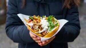 Kebab, here's how to make it healthy if you want to treat yourself without feeling guilty according to a dietician
