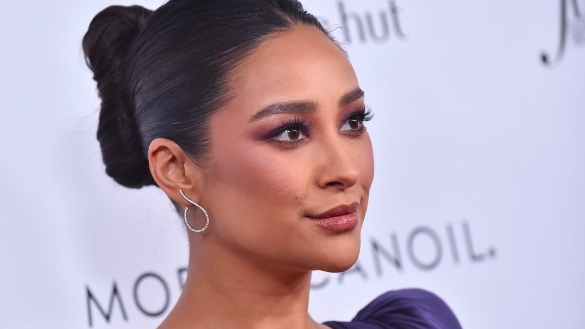 Shay Mitchell creates controversy with her skincare brand for 3-year-old children