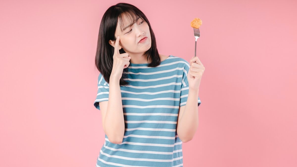 These very popular nuggets hide more fat than protein, Dr Cohen warns of their danger to health