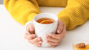 To lose abdominal fat faster, here are the 6 morning drinks recommended by a dietitian