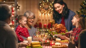 9 tips from a nutritionist to avoid gaining weight during the holidays