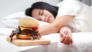 Be careful with this type of dinner: it can disrupt your sleep and spike your blood sugar