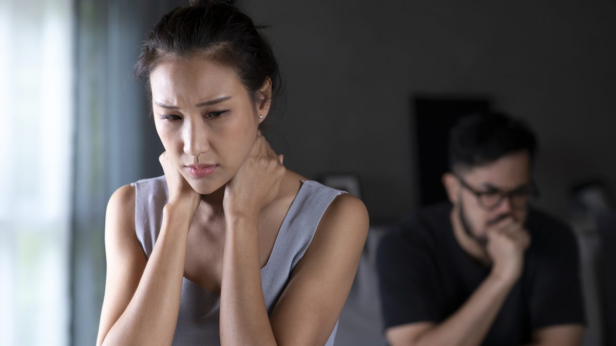 Beware of “pocketing”: Why is this behavior dangerous for your relationship?