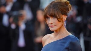 Carla Bruni concludes her journey against breast cancer and sends a message of strength to patients