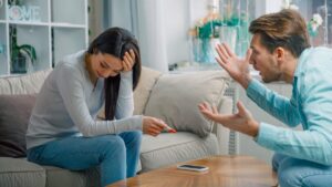Couple in crisis: the 4 signs that announce an imminent breakup, according to a psychologist