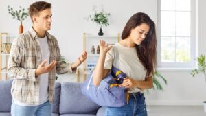 Does the “frontal lobe break-up” really explain ruptures around the age of 25?