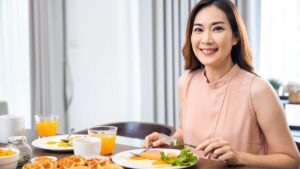 Festive meals: a dietitian's simple tip to avoid overeating