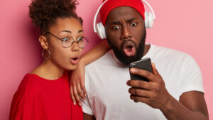 Gen Z heals themselves on TikTok: what 1 in 3 young people believe... and which worries experts